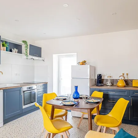 Holiday home Four Lairoux